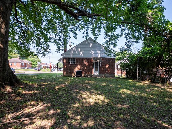3rd image of 6402 Stover Ave