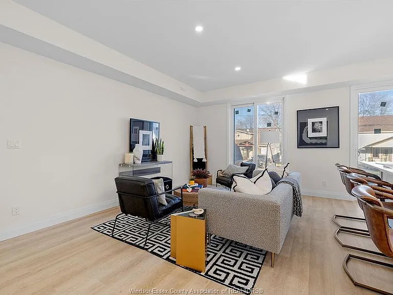 1415 Lesperance Rd #6 — Photo 11