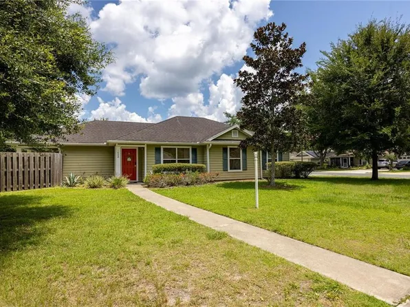 1608 NE 45th Pl, Gainesville, FL 32609