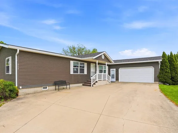 262 Morgan Ct, Iowa City, IA 52240