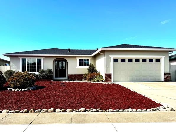 136 Lakewood Dr, Marina, CA 93933
