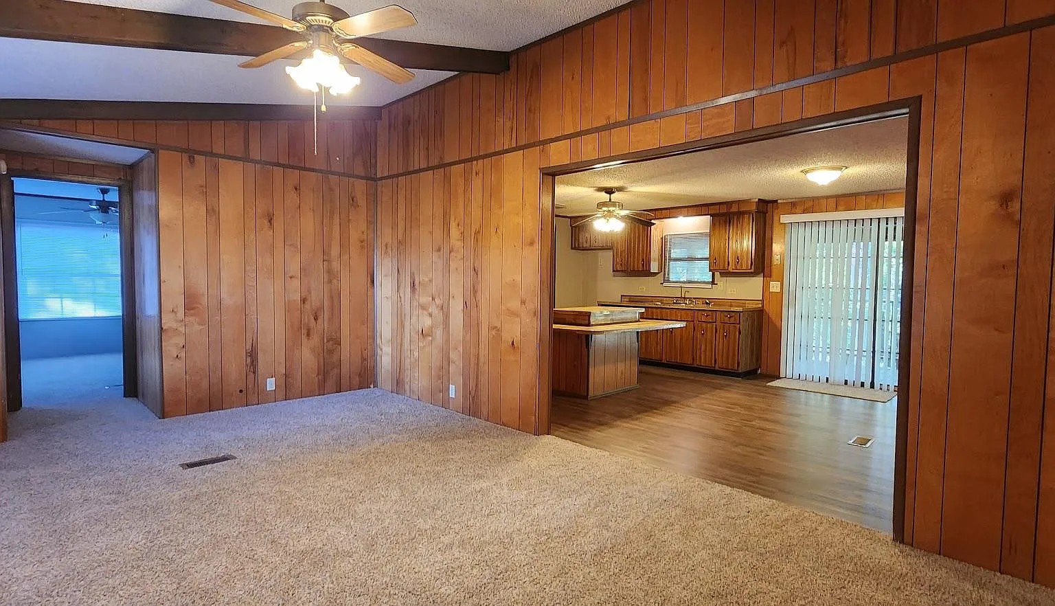 3 bed, 1300 sqft, $1,200 — Photo 3