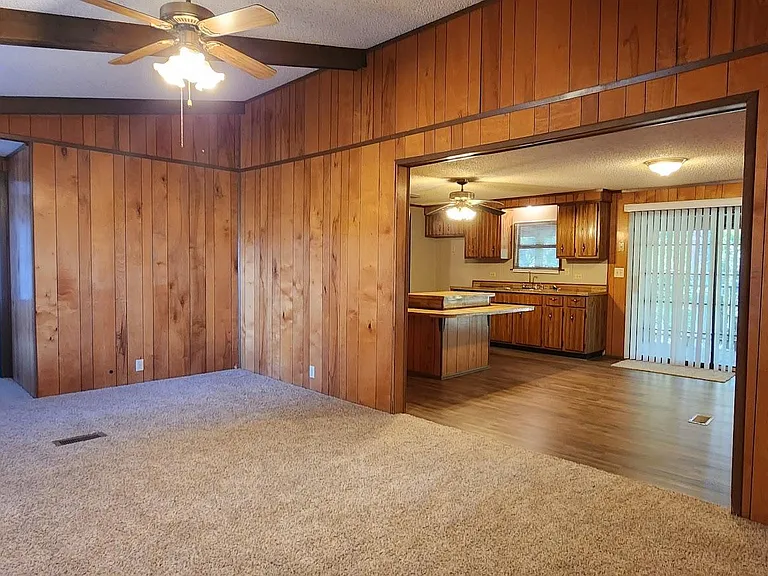 118 E Elm Haskell St — Photo 3