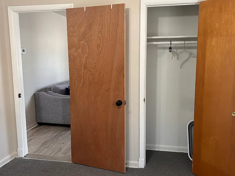229 Townsend Ave — Photo 6