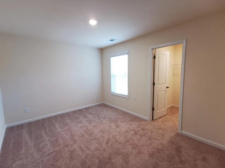4425 Almanor Cir — Photo 20