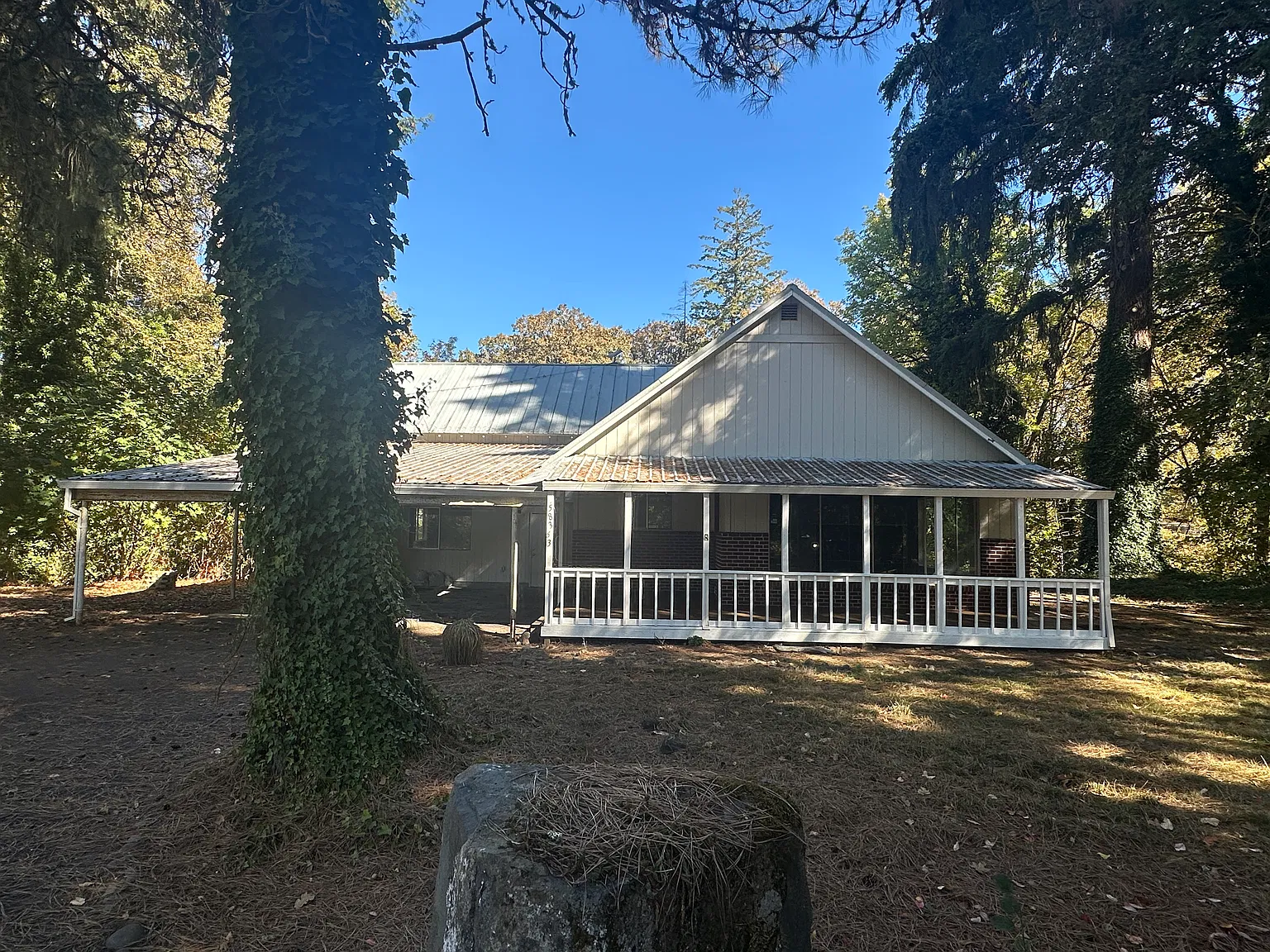 3 bed, 2090 sqft, $2,000 — Photo 1