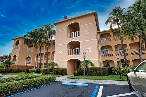 150 L Pavia Blvd Photo 1