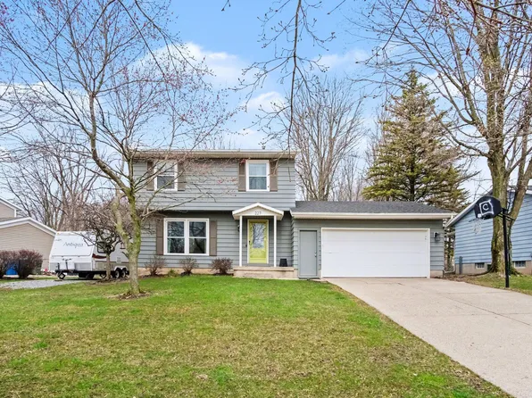 227 Ann St, Coopersville, MI 49404
