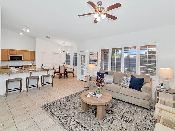 3rd image of 5921 E WOODRIDGE Drive