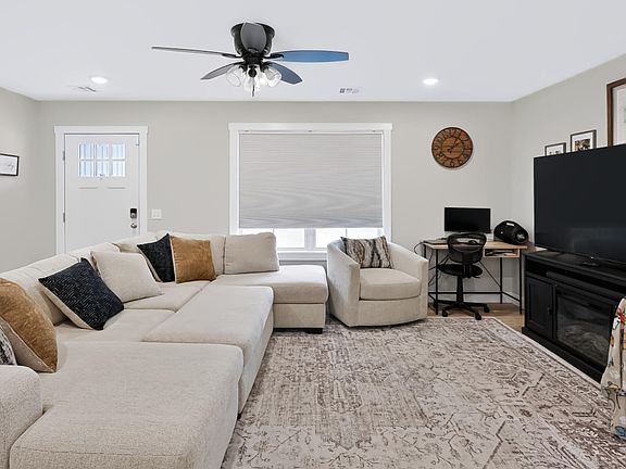 5th image of 1428 Hannah Ln