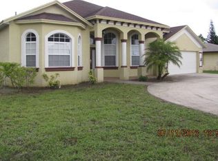 1153 SE Airoso Blvd, Pt Saint Lucie, FL 34953