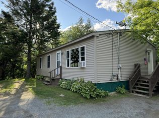 9 State St, Houlton, ME 04730