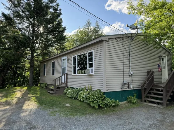 9 State Street, Houlton, ME 04730