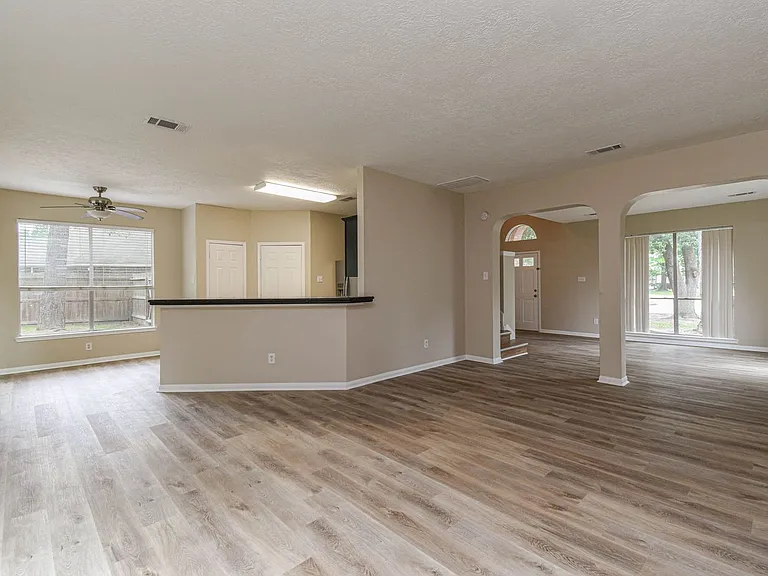 9523 Tallow Tree Dr — Photo 5
