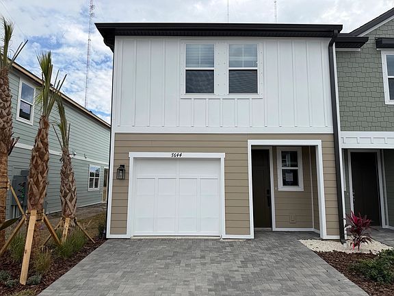 Corner unit Surf front exterior