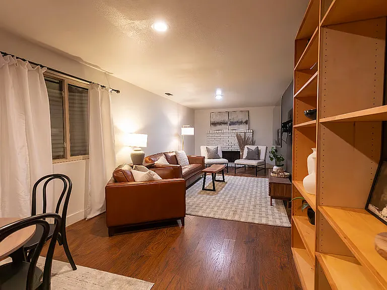 3387 E Oakledge Rd — Photo 2