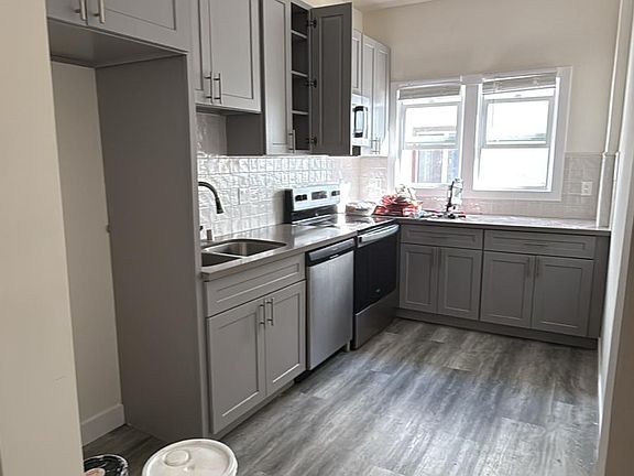 2nd image of 404 N Coronado St #204D