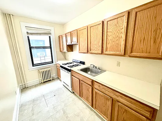 Rented by Pear NYC LLC | media 18