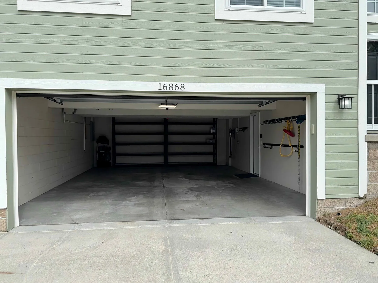 3 bed, 1575 sqft, $2,450 — Photo 3