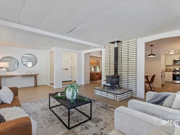 5437 E Princess Dr, Boise, ID 83716