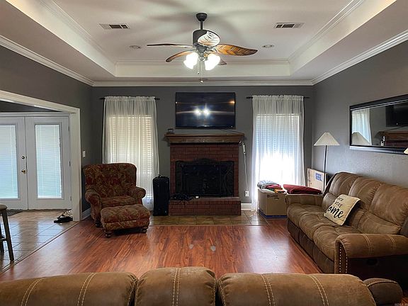 3rd image of 146 Hillbillie Dr