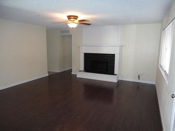 Den into Hall
