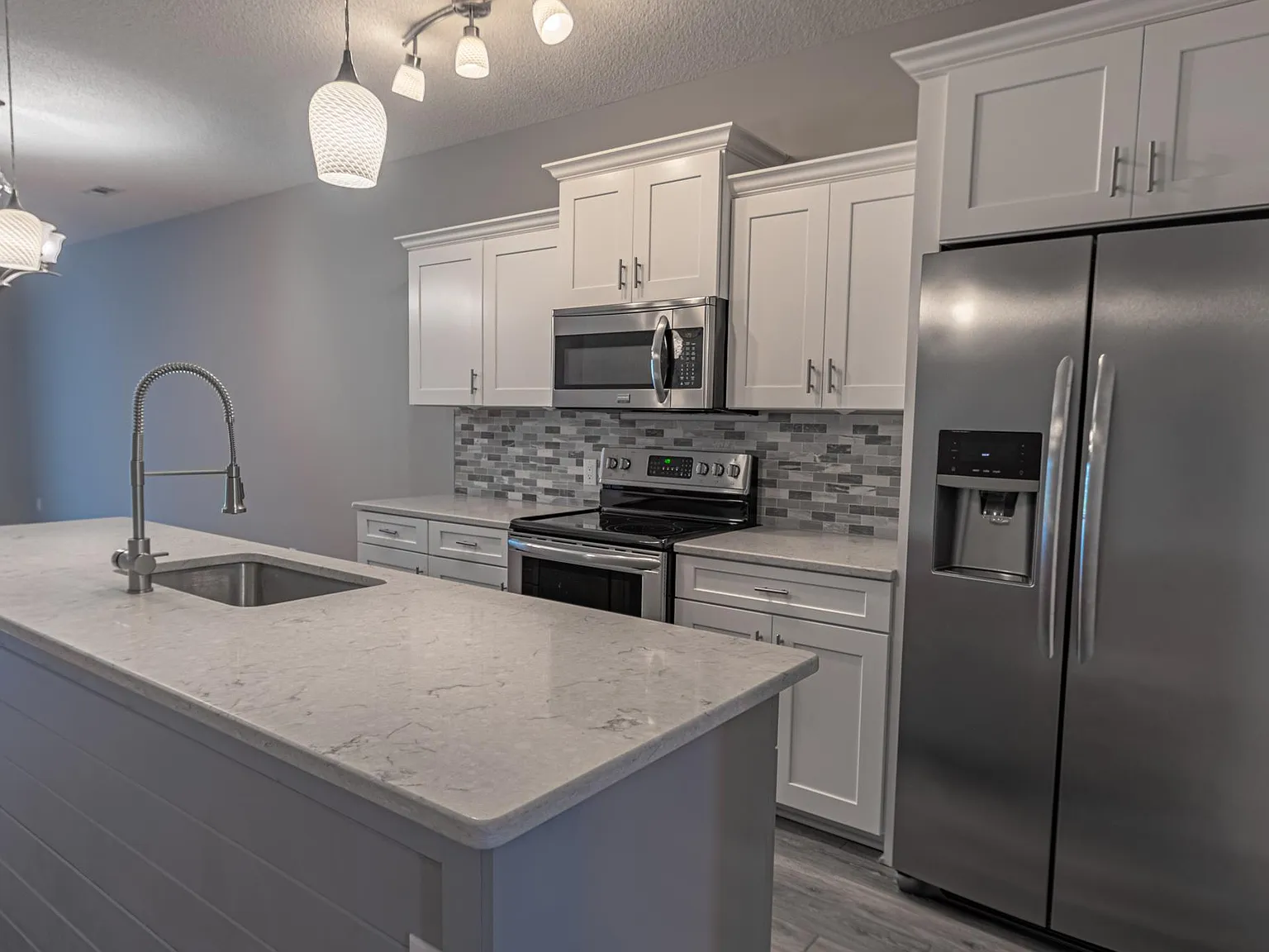 2 bed, 2.5 bath, 1300 sqft, $1,895 — Photo 4