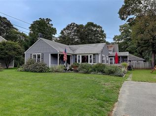 5 Stacy St, Barrington, RI 02806