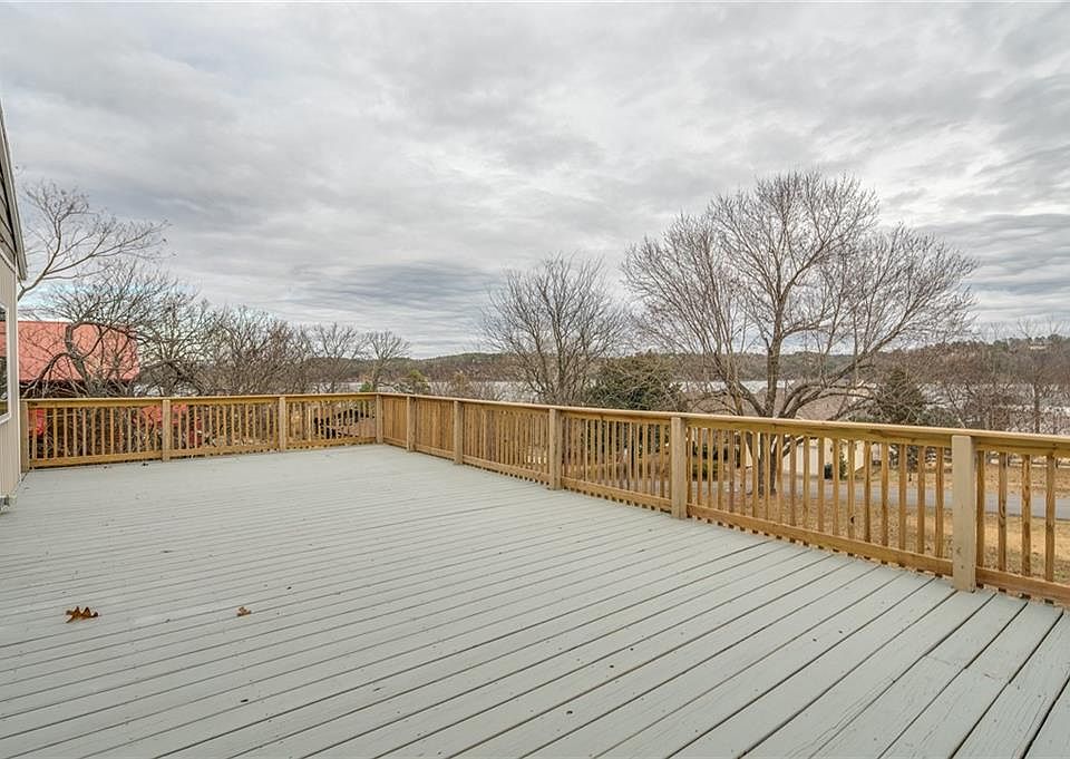 1st image of 16646 Cypress Ln