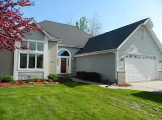N59W24520 Quail Run Ln, Sussex, WI 53089