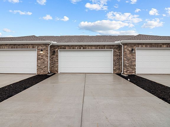 3rd image of 2900 Suzanne Landon Dr #M1