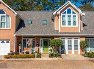 121 N Idlewild Path, Dothan, AL 36303