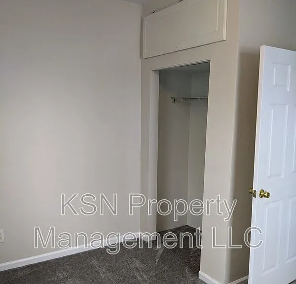 1124 Collins St — Photo 10