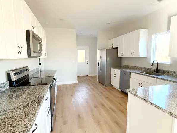 140 Eno Rd, Dickson, TN 37055