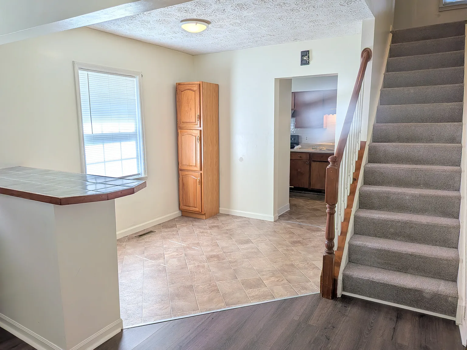 3 bed, 1248 sqft, $1,600 — Photo 3