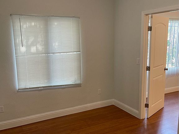 2nd image of 1146 McKinley Ave #6