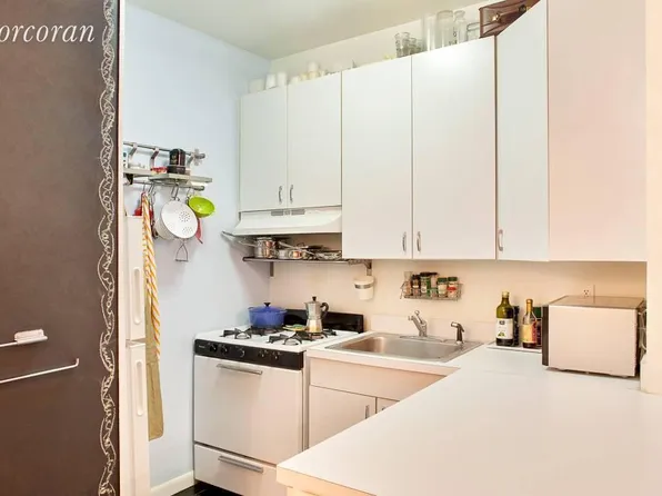 52 Spring Street image 4 of 6