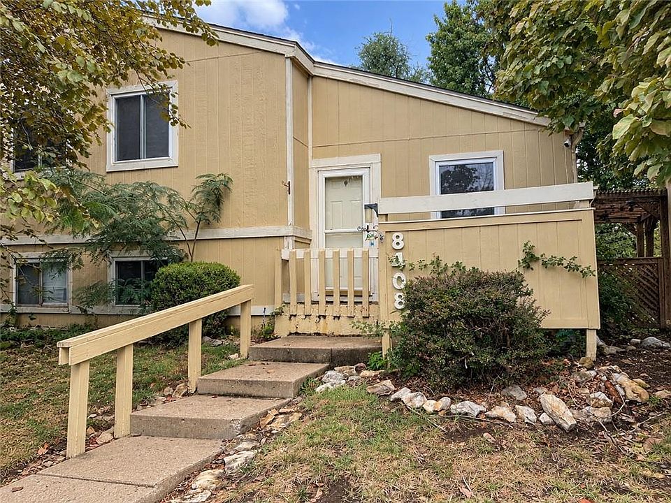 1st image of 8408 Lane Pl