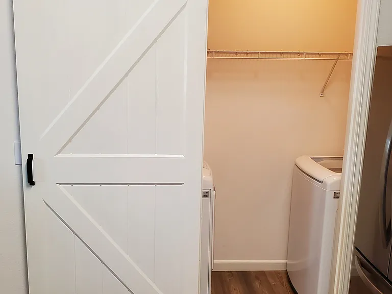 190 Forest Ln — Photo 16