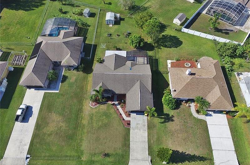 1st image of 1370 Patricia St