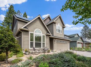 1821 Summer Pl, Talent, OR 97540