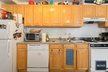 Rented by Bond New York