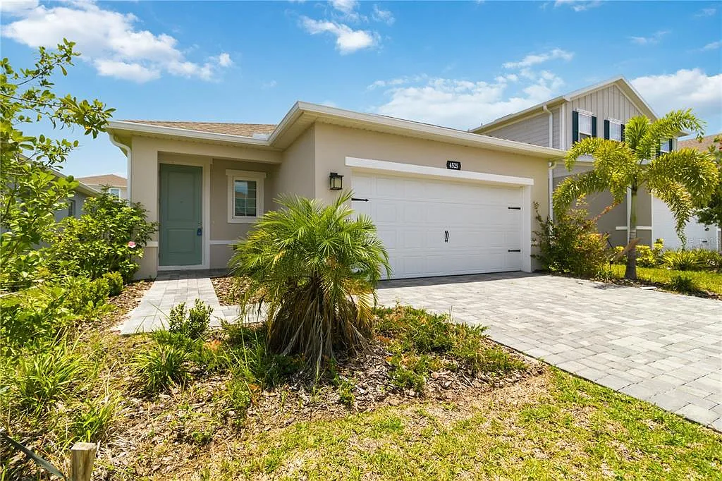 3 bed, 2.0 bath, 1501 sqft, $2,500 — Photo 3