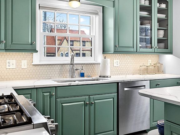 5th image of 507 E Roosevelt St