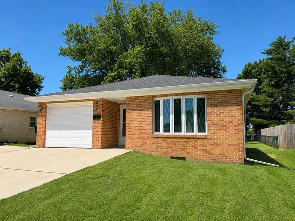 1838 S Osborne Ave, Janesville, WI 53546