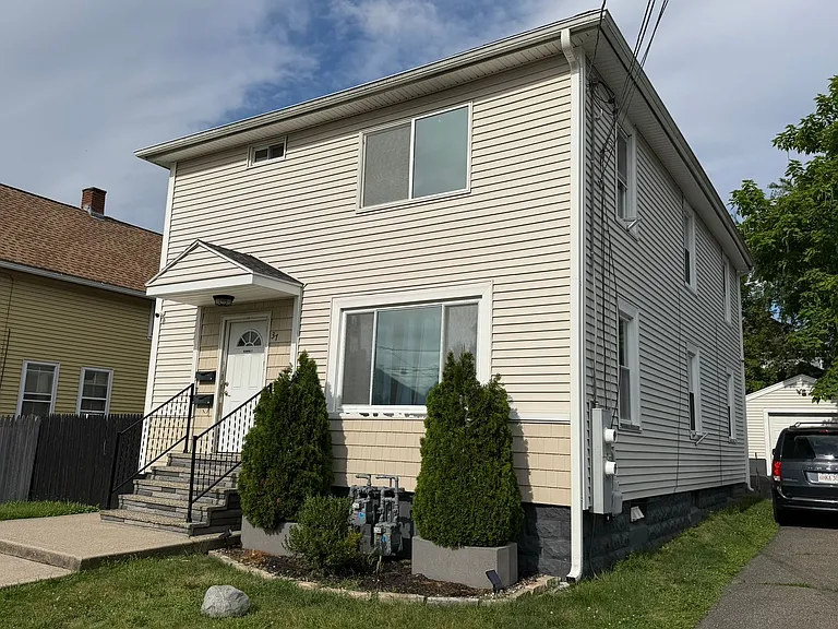 37 Beauregard St — Photo 24