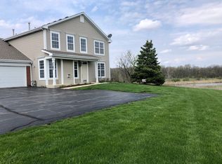 228 Belle Vue Ln #B, Sugar Grove, IL 60554