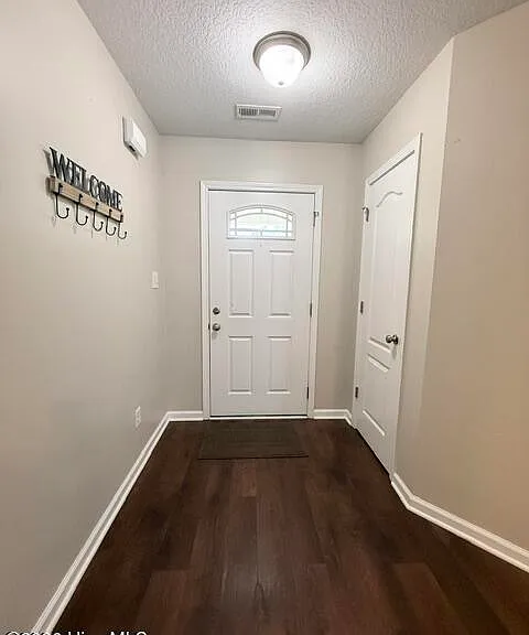505 Sonoma Rd — Photo 2