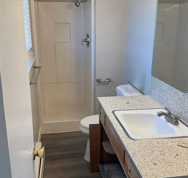 547 Greenwood Dr — Photo 11
