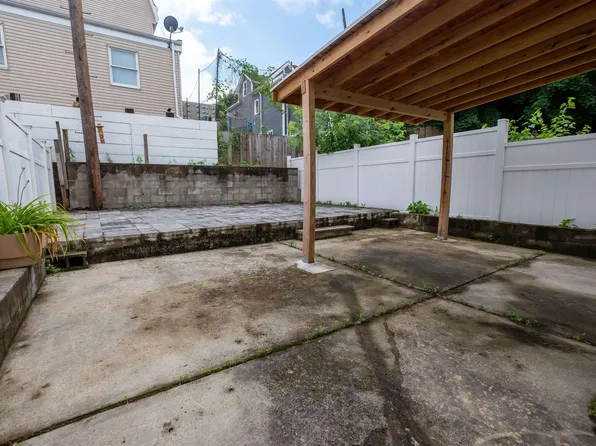 6 Apollo Street image 33 of 38